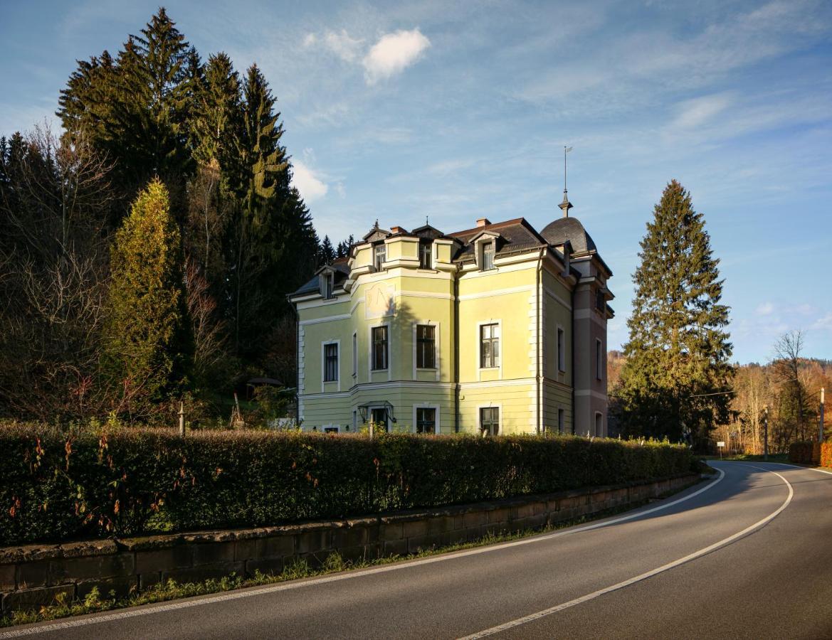 Penzion Vila Julie Jilemnice Exteriér fotografie